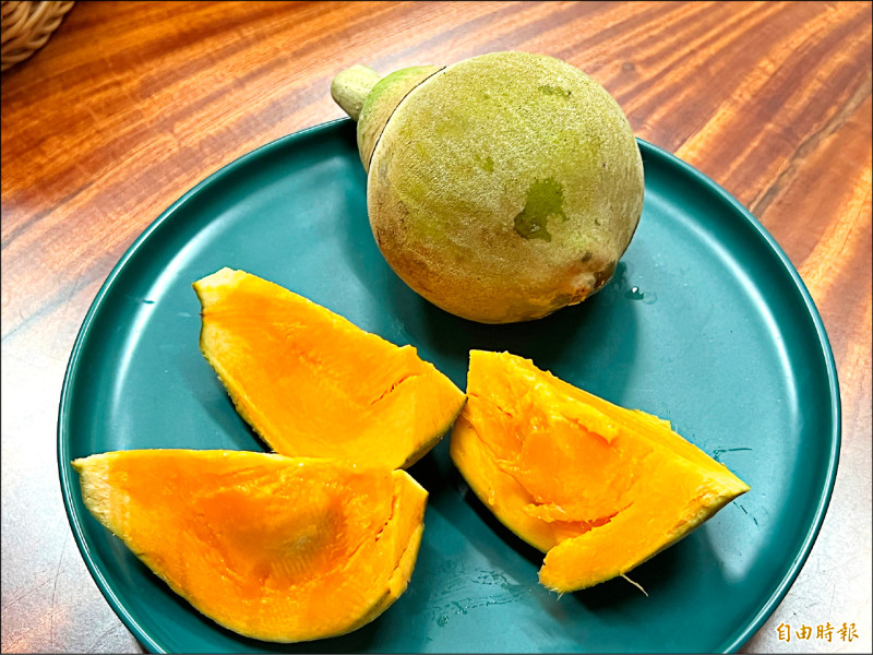 台灣少見 九如新果樹「椰柿」試種成功