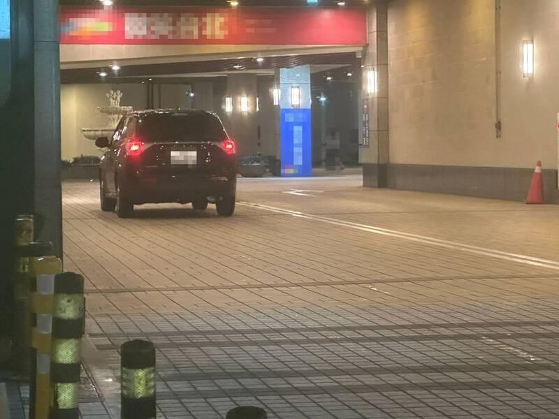 基隆男子頭部中彈倒臥廁所 消防員破門送醫不治