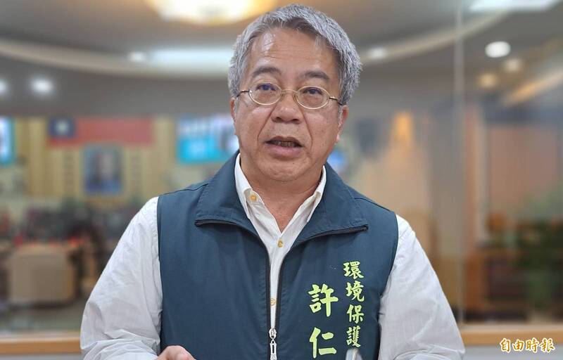 台南烏樹林廢棄場大火傳陰謀論  環保局長：不會吃飽太閒