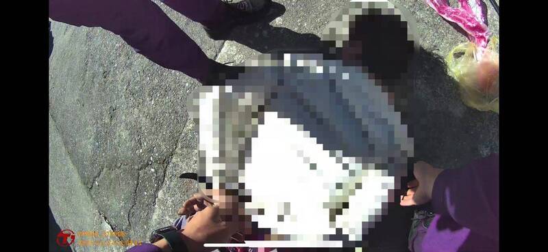 酒醉男持西瓜刀百福社區內閒逛嚇壞路人 警迅速到場壓制