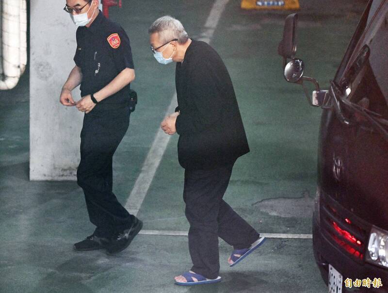 陳歐珀涉貪遭羈押近4個月 500萬元交保限制出境、科控