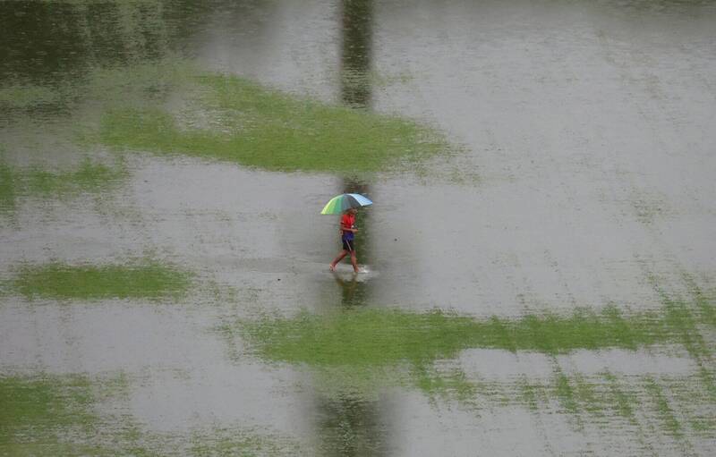 馬來西亞暴雨釀洪災 大水淹7州、逾1.1萬人受災