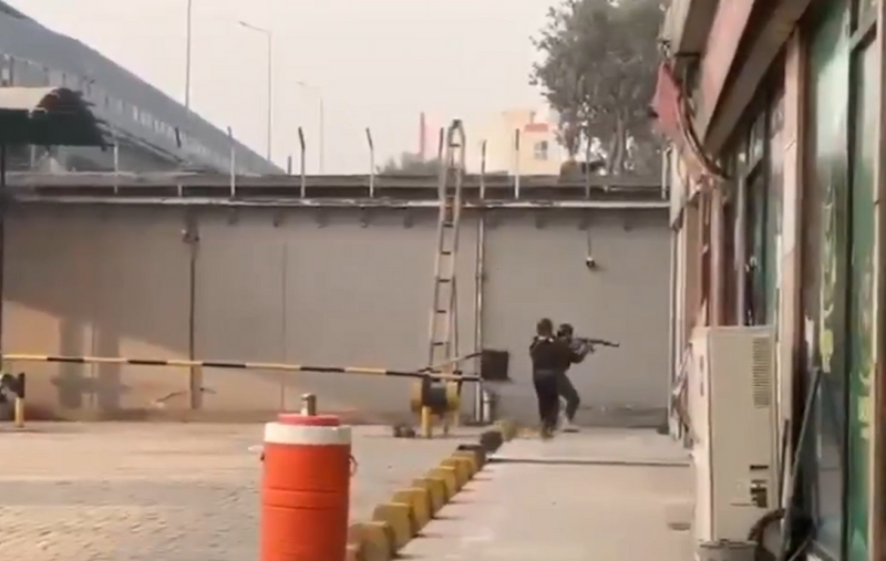 影片曝光！ 巴基斯坦自殺式炸彈襲擊 3名軍人死亡