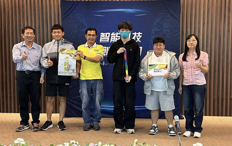 恆商AI機器人再勝大學隊 勇奪「四連霸」金牌創紀錄