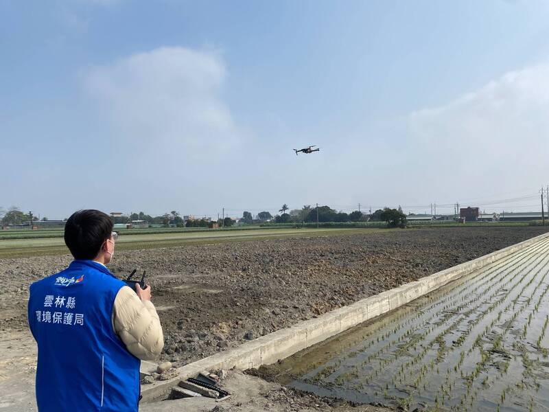 有煙就抓得到!雲林AI煙霧辨識、無人機取締露天燃燒 最重罰10萬
