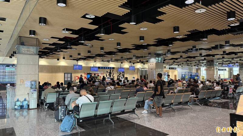 澎湖空運一票難求 縣政府持續啟動緊急需求機位保留機制
