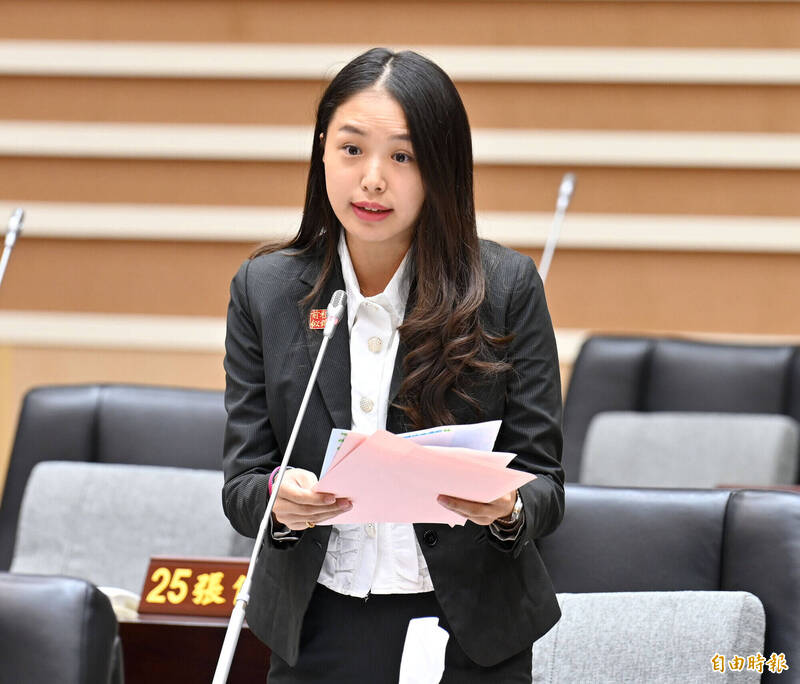 苗縣議員建議調高兼任行政職教師不休假加班費  鍾東錦原則同意