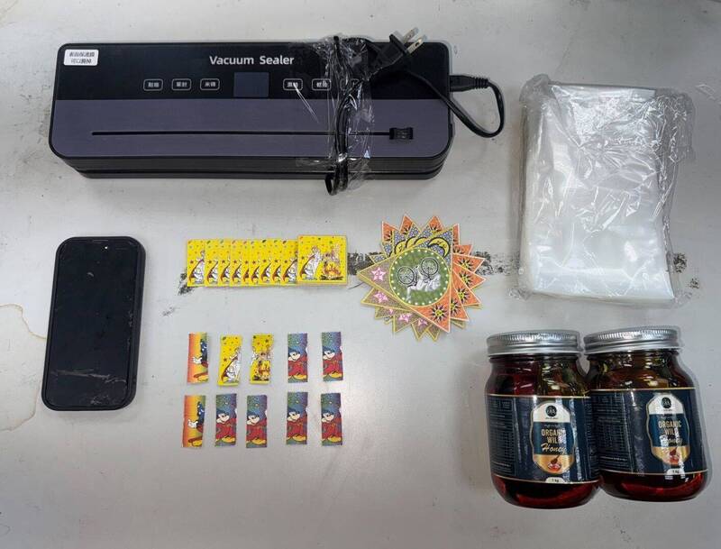 罕見! 刑事局中打查獲大麻蜂蜜、毒郵票 可供2700人次施用