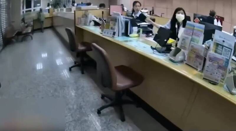 詐騙橫行馬公警分局戮力打詐 單月攔詐650萬元