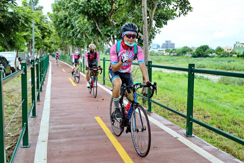比照完登谷關七雄獲認證  中市明年春天推「完騎自行車道認證」