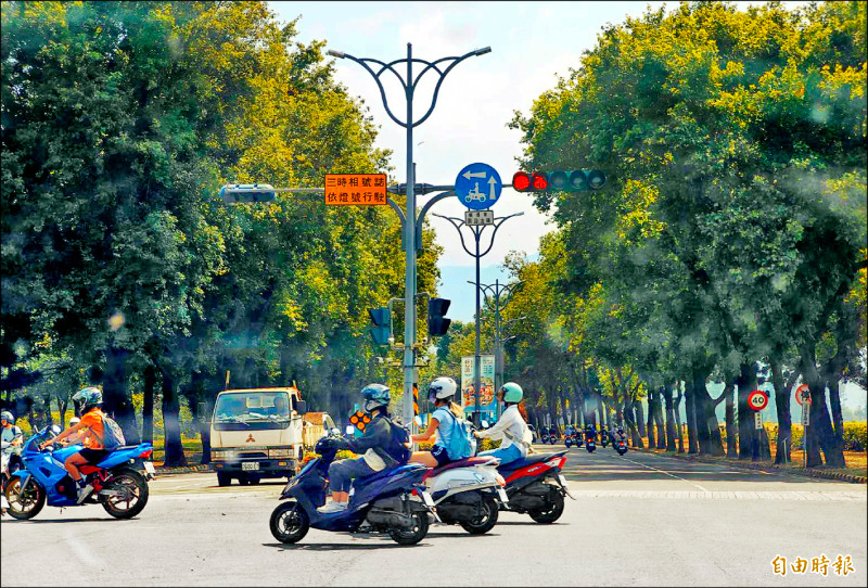 校內車禍頻傳 屏科大設測速照相桿