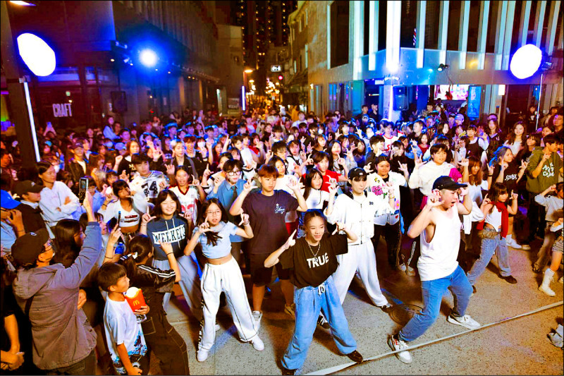 《演唱會發威》高雄世運主場館 明年檔期全滿了