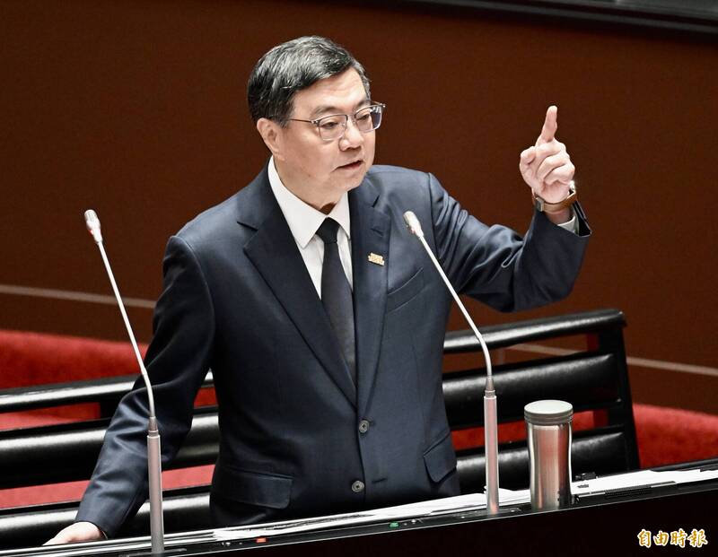 賴瑞隆問一國兩區的一國是哪一國？卓榮泰：當然是中華民國