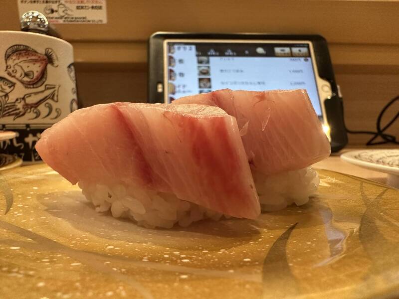 生魚片比米多！日本福岡餐廳「真．厚切壽司」吸百萬人朝聖