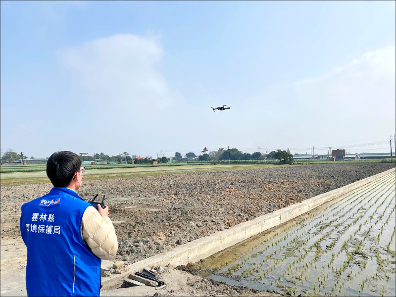 阻露天燃燒 雲林出動AI、無人機取締