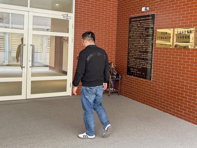 花蓮議長踹桌遭傅崐萁提告 張峻：為災民不會沉默