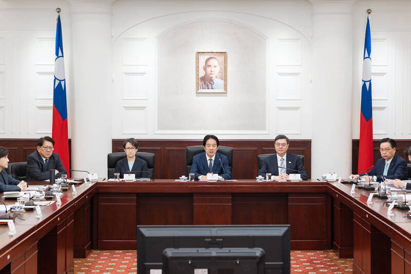 賴總統畫「民主紅線」拒一國兩制 引西藏示警:妥協只會帶來戰禍