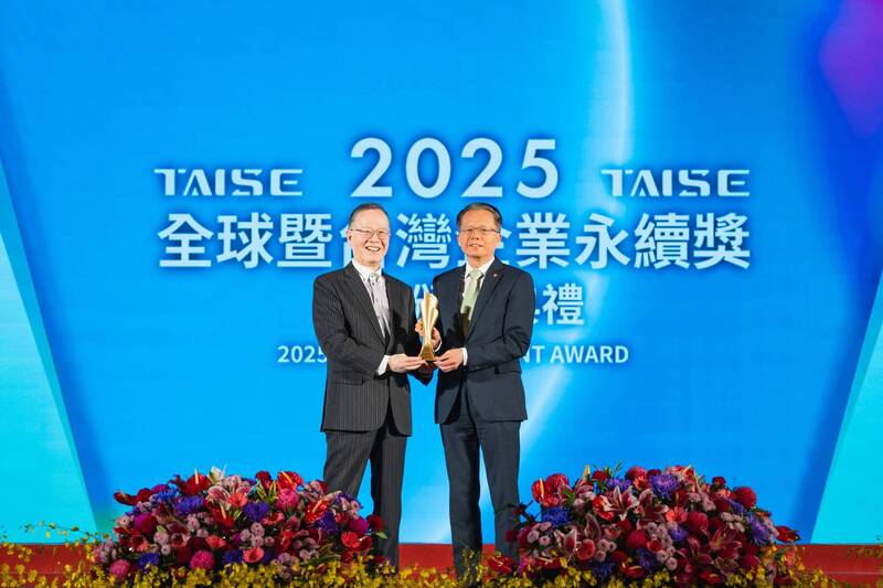 全球企業永續論壇頒獎 華航、長榮航獲肯定抱回多獎項