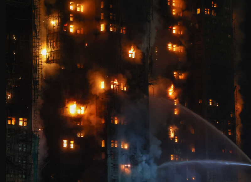 狂燒逾9小時未滅!香港惡火已釀13死 習近平深夜說話了