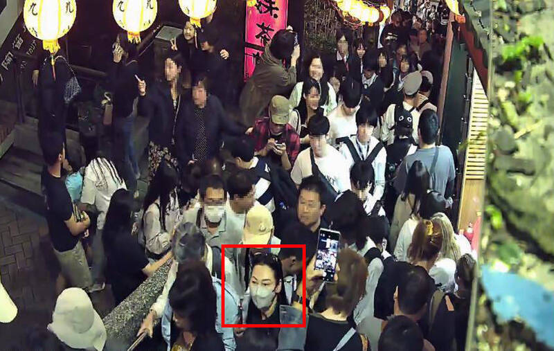 2蒙古女扒手九份鎖定日本觀光客  犯案3起基檢火速起訴