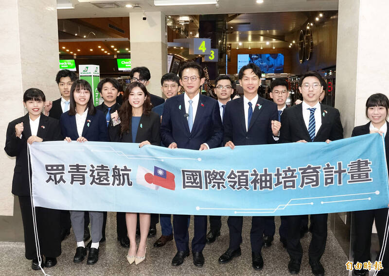 尷尬！傳黃國昌訪日想見麻生太郎、野田佳彥等親台派 全被拒絕