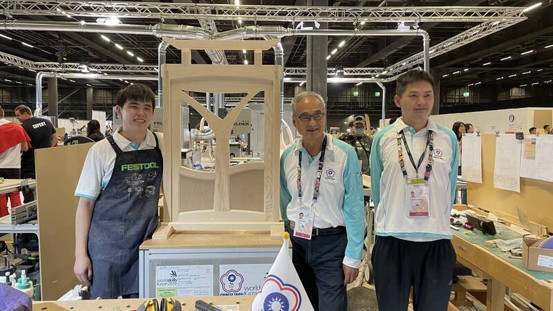 樂高迷玩出世界木工金牌 陳詩凱走技職手握13張證照