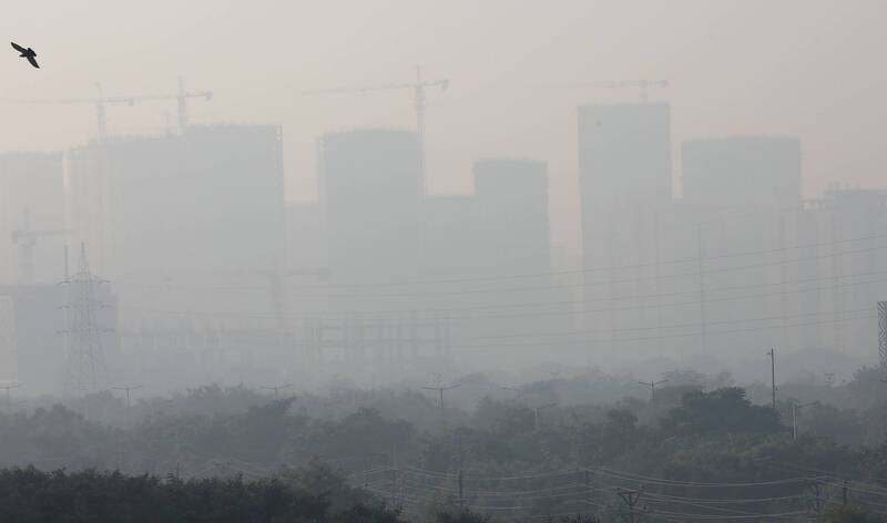 印度空污成災「嬰兒不停哭」醫院爆滿 PM2.5超標逾20倍