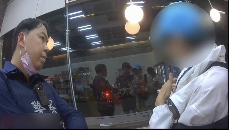 日籍男見女網友暈船欲買4萬元點數 超商店員機警報警