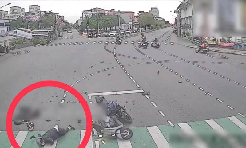 上班途中遇死劫!宜蘭50歲婦人遭闖紅燈騎士高速撞飛