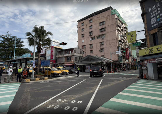 加強行人安全 新北瑞芳火車站前增設對角行穿線、行人專用時相