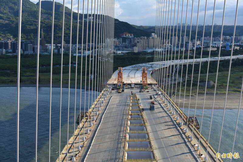 淡江大橋路跑活動掀波！侯友宜罵「蠻橫」 公路局內部氣炸