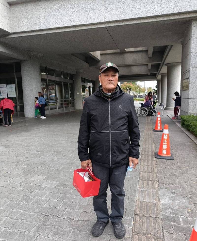 花蓮「超人村長」住院9天回家了！王梓安曬照報平安