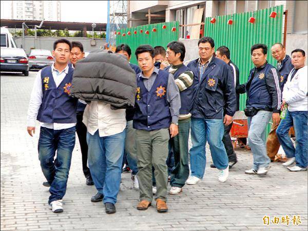 史上最大宗毒品走私！竹聯幫前堂主「豆漿」罹癌返台投案 7手下現況曝