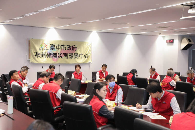 每日查訪豬場、持續防疫 中市廚餘載運車12/6前加裝GPS