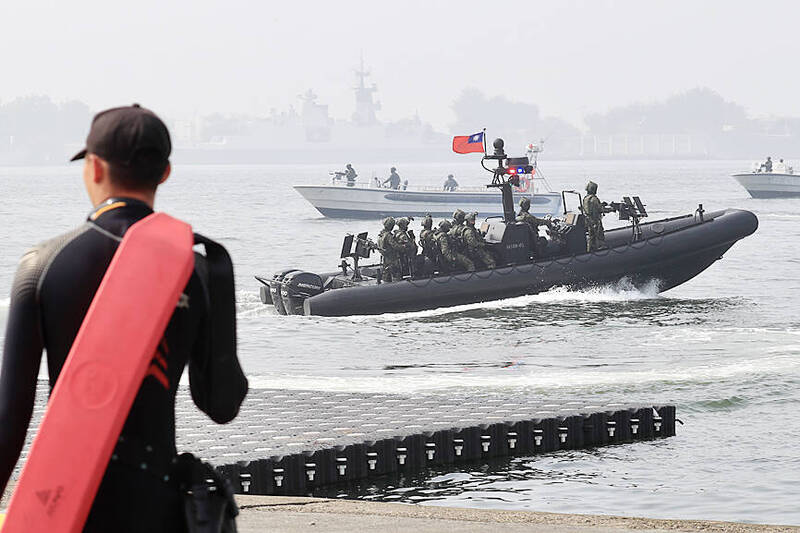 《TAIPEI TIMES》 Poll shows many doubt defense ability