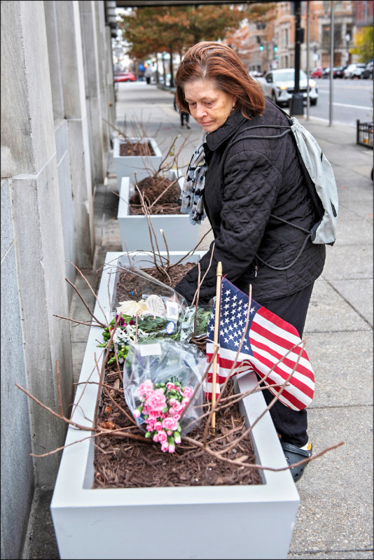 華府國民兵遇襲1死1傷／美暫停接受第三世界國家移民