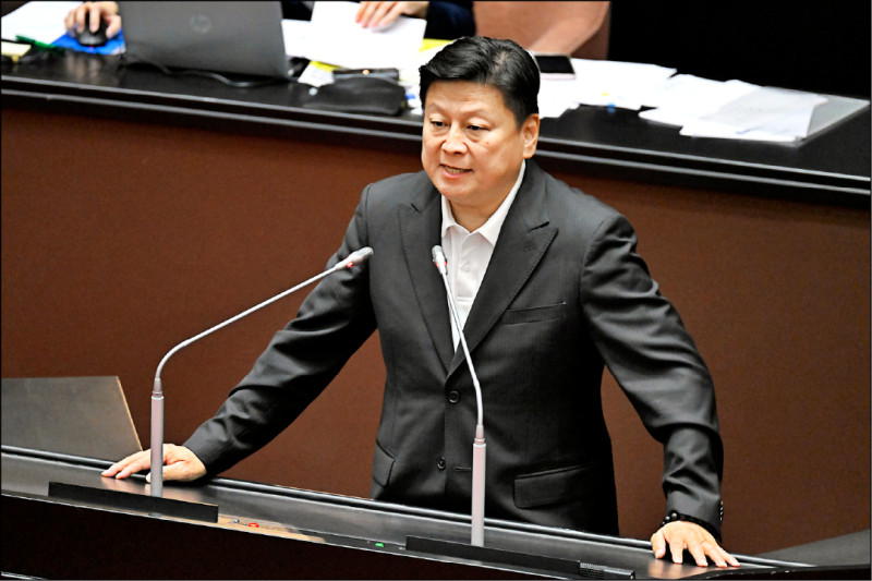 藍「中配參政免放棄國籍案」付委 綠：強力反制