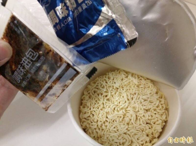 上班偷吃泡麵沒給錢 小七店員判4月