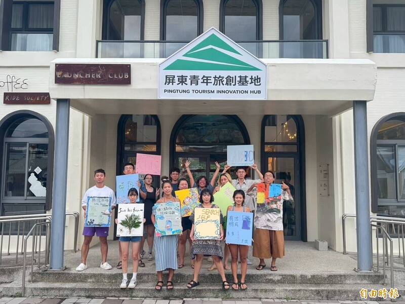 四重溪「溫泉老夥伴」展 在地青年變身「說故事的人」