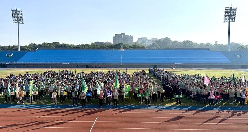 彰基129周年院慶人潮吸票機  神秘嘉賓是她們