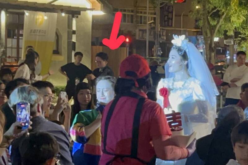 嚇爆!屏東勝利星村沉浸式舞台劇驚見「詭異人頭」 真相曝光