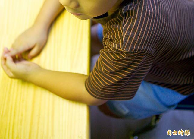 家長控導師差別待遇、禁止用餐  新北教育局：調查中