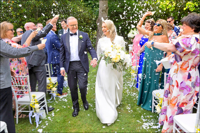 澳洲總理梅開二度 嬌妻小16歲