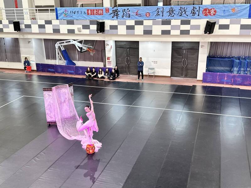 台東學生舞蹈比賽在寶桑國中進行  378人舞出光彩