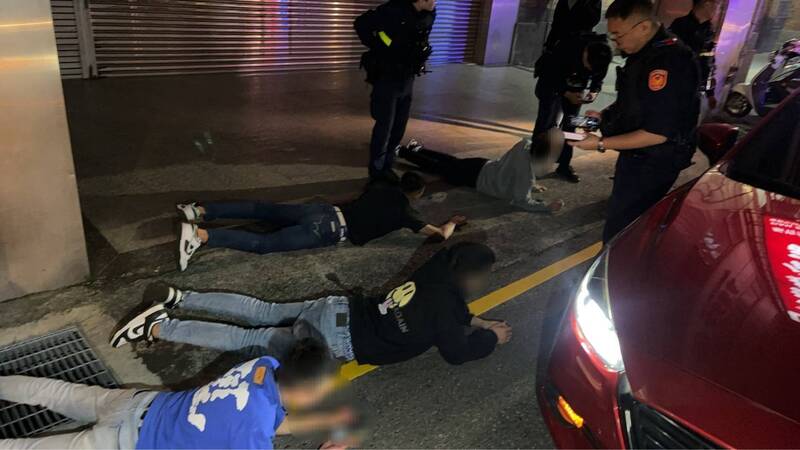 為了1萬元！男子烙人新竹都城隍廟前砍人 傷者臟器外露