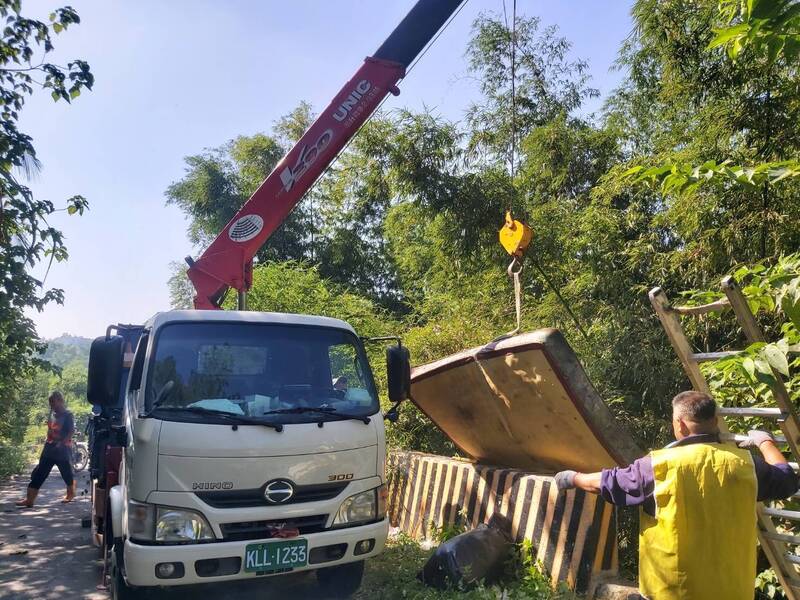 盤點清除26處大型髒亂點 高市環局追查裁罰行為人送辦