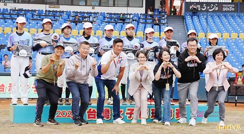 拚台中市長選戰 何欣純、江啟臣、楊瓊瓔勤跑行程