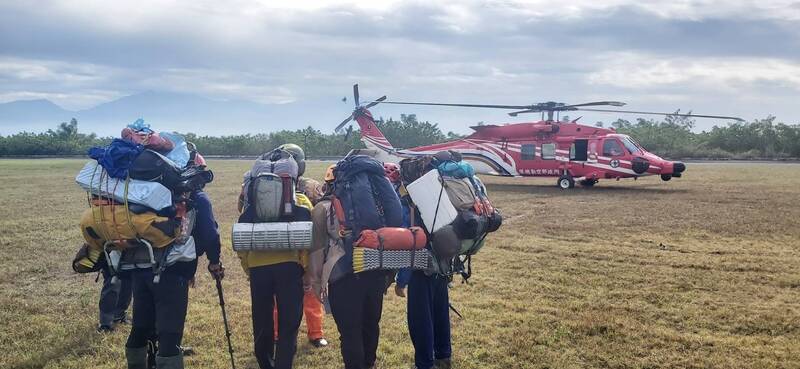 山區風大霧雨！新北退休校長登玉山失聯 高雄警消陸空擴大搜救
