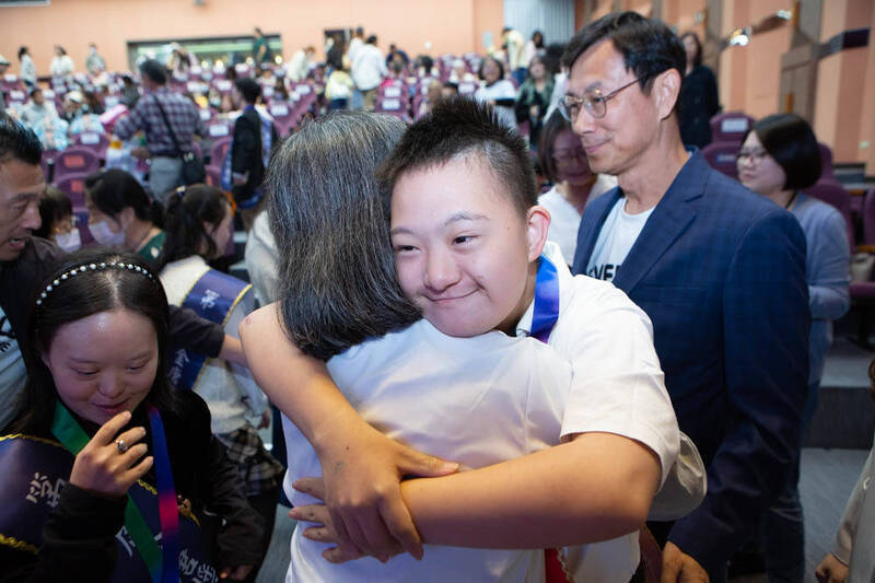 「金唐獎」頒獎 看見唐寶寶生命奮鬥歷程