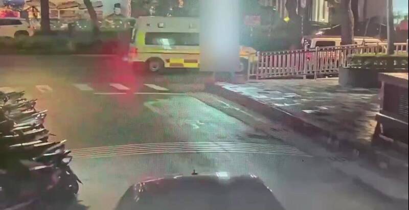 夜店大亨夏天倫停車場遭伏擊 松山警逮1嫌起獲刀、辣椒水